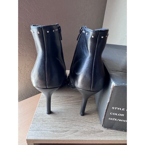 The Limited Trixa Black Studded Ankle Boots - Size 7M New With Box - Picture 7 of 9